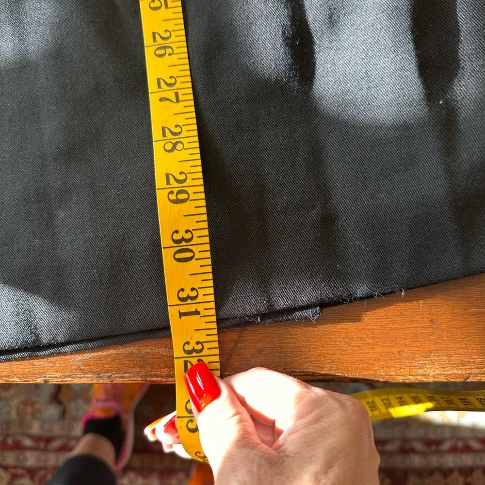 Liz Claiborne vintage black wool Aline‎ midi skirt side zipper lined, pocket